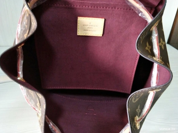 WIS MONTSOURIS Louis Vuitton 1007